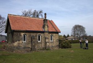 Buckle Lane chapel late April  2010